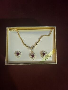 Red Heart Necklace & Earring Set